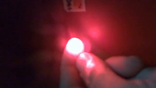 240mW red long_open_can diode laser burning skin.mp4 смотреть онлайн