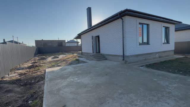 Продается дом 3 комнаты +кухня гостинная терраса в КП Villa Anapa на участке 5 сот. ИЖС 89186701414 смотреть онлайн