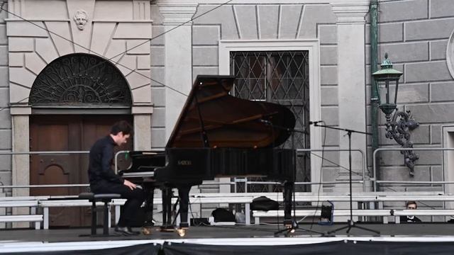 EUPLAYY winners Matteo Weber plays Liszt: Mephisto waltz, Stravinsky/Agosti: l'oiseau de feu смотреть онлайн