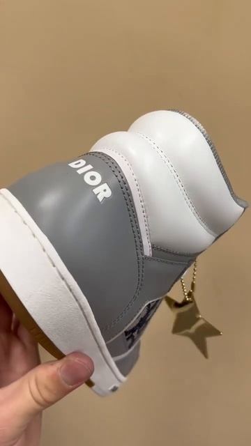 Кроссовки dior смотреть онлайн