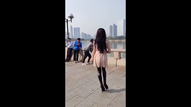 Big Long Legs Black Stockings张敏(Crossdresser / Shemale / Transvestite)
