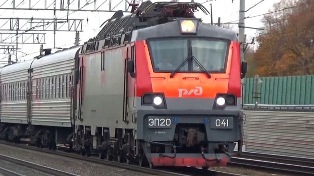 Электровоз ЭП20-041 со скорым дневным поездом №45 "Тамбов - Москва" смотреть онлайн