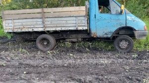 Газель 4x4 на поле