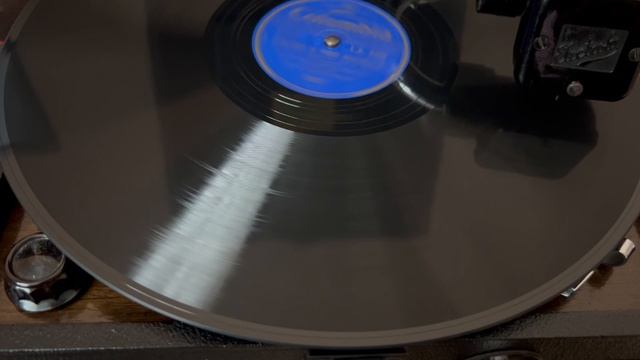 И. Ф. Стравинский «Симфония в трех движениях (частях)» 2 сторона (запись 1946 г.) смотреть онлайн