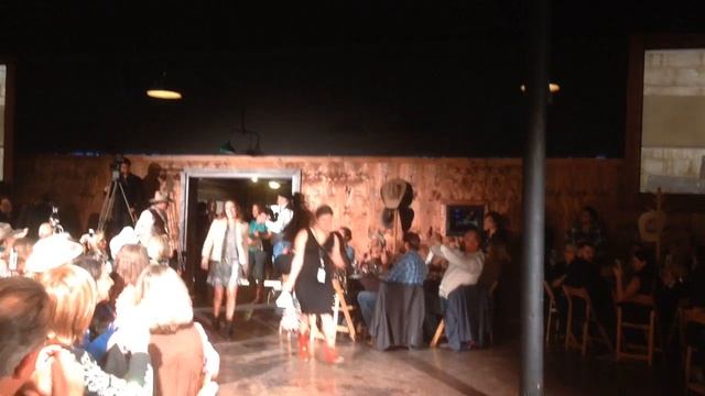 Lonesome Dove Stars Enter Reunion Gala смотреть онлайн