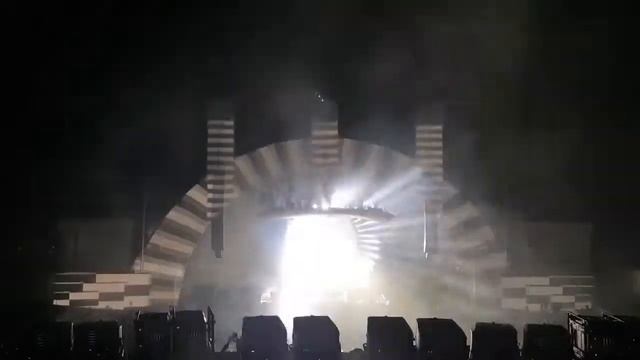 David Gilmour Pink Floyd Run Like Hell Hollywood Bowl March 24, 2016 смотреть онлайн