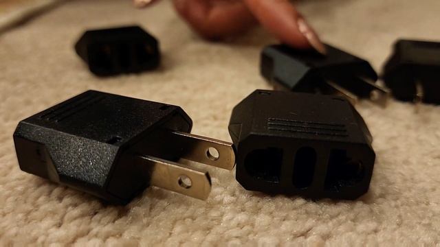 How to switch a power adapter plugstyle (American and European) смотреть онлайн