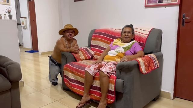 LEÔNCIO RELEVA SEGREDO TERRÍVEL DE PILILIU PARA A MÃE DELE 😱 | PILILIU DA RESENHA смотреть онлайн