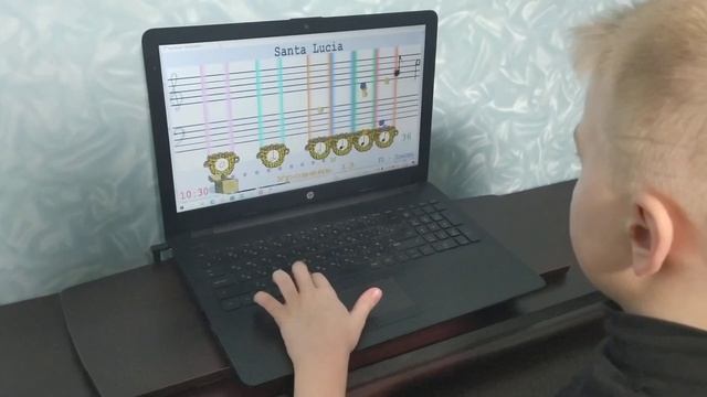 Учимся читать ноты с программой Софт Моцарт, Денис, 8 лет смотреть онлайн