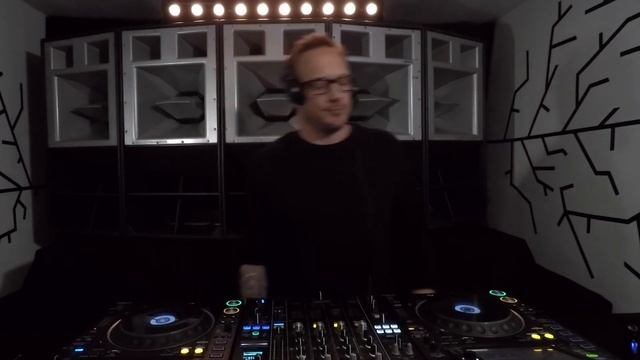 Dr. Grow - Singlet (Daniel Bruns Remix) смотреть онлайн