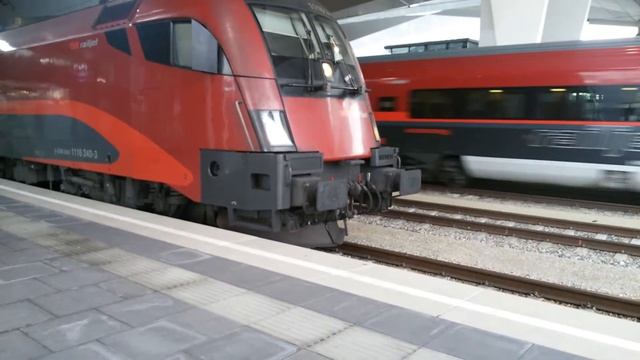 ÖBB Railjet RJ 862 Hauptbahnhof in Wien смотреть онлайн