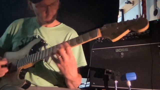 Boss Katana Artist Ratt Lay it Down + Round and Round смотреть онлайн