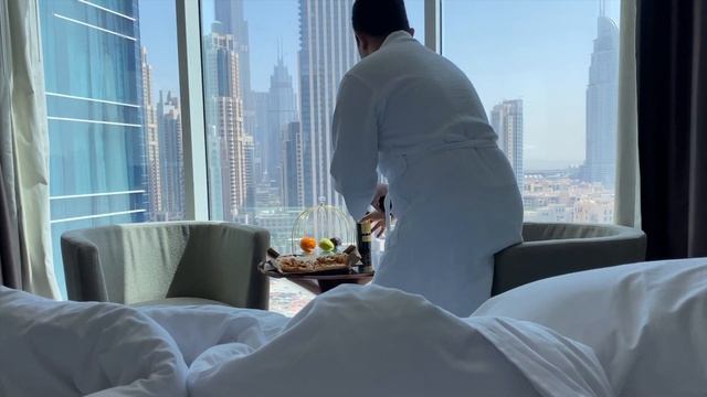 Despidida Party (Leaving UAE For Good) plus Pullman Dubai Downtown Staycation смотреть онлайн
