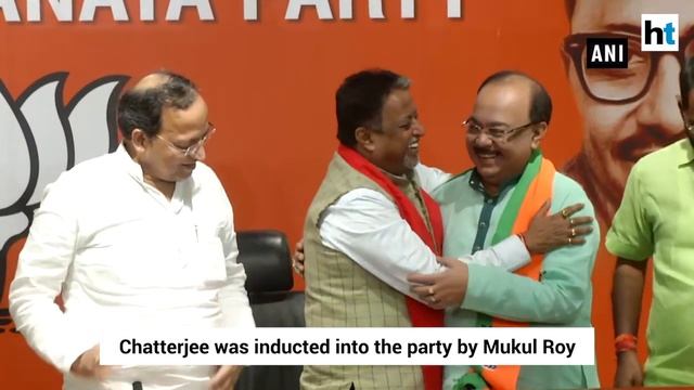 Fresh setback for Mamata Banerjee as ex-Kolkata mayor Sovan defects to BJP смотреть онлайн