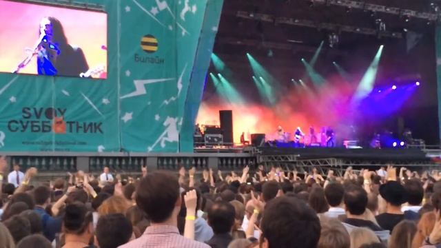 Placebo - Running up that hill [HD] /05.07.2014. SVOY СУББОТНИК. Москва. Парк Горького/ смотреть онлайн