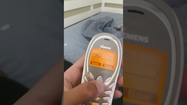 Siemens A52 Акамулятор разряжен зарядите! смотреть онлайн