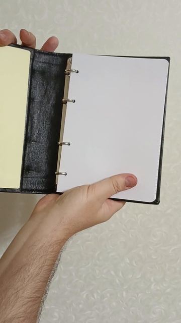 Видеообзор кожаного ежедневника на кольцах ручной работы смотреть онлайн