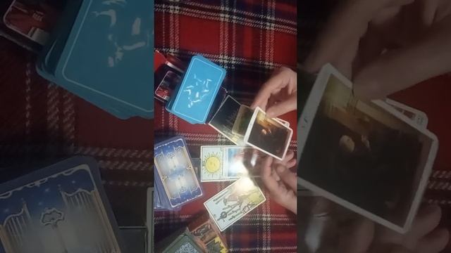 ТАРО расклад для женщин тельцов на апрель смотреть онлайн