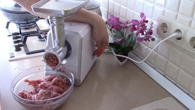 КУДА УХОДЯТ ДЕНЬГИ?/ ЗАГОТОВКИ МЯСА /ОПЯТЬ МНОГО ПОКУПОК ЕДЫ/ОЧЕНЬ НЕЖНЫЕ КОТЛЕТЫ/БОЛТАЛКА смотреть онлайн