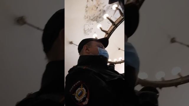 момент объявления о задержании и причина задержания в 19-00 Александровский сад - Глобальная волна