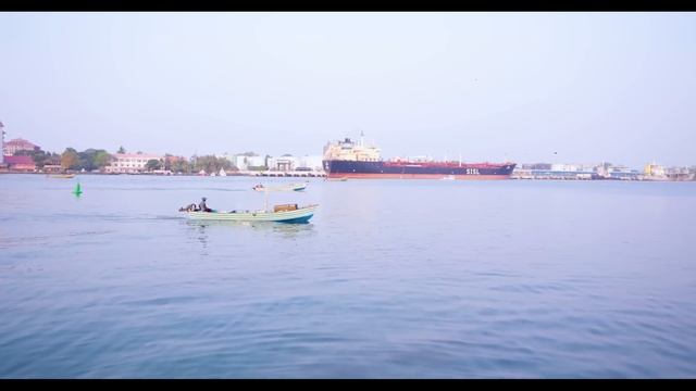 Romantic Getaway at Bloom Boutique Waterfront Kochi смотреть онлайн