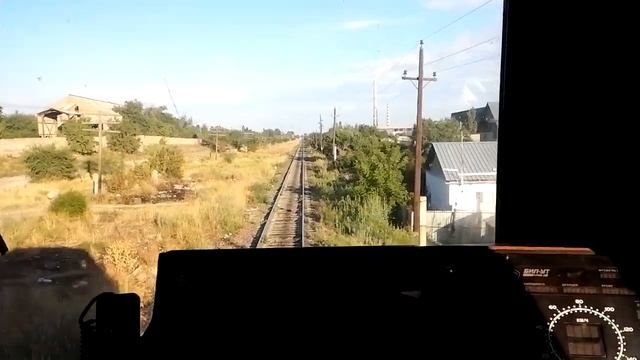 Тепловоз ТЭ33А , вид из кабины машиниста . смотреть онлайн