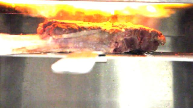 Tomahawk Steak Sous Vide Gegart + 850°C Gegrillt!