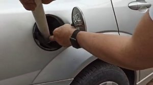 ФОРД-ФОКУС 1. 1.8 седан. Установка лючка бензобака.