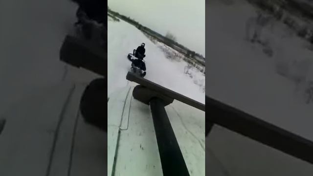 Цепанули 2 шины за машину смотреть онлайн