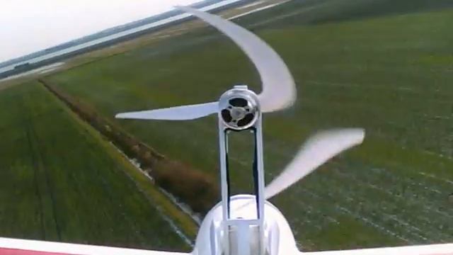 Key Chain Cam on DG 1000 and near misses with a Radian! смотреть онлайн