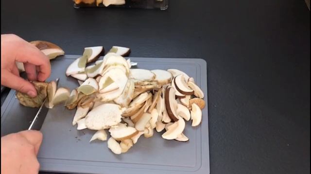 TAGLIATELLE AI FUNGHI PORCINI | ricetta senza panna смотреть онлайн