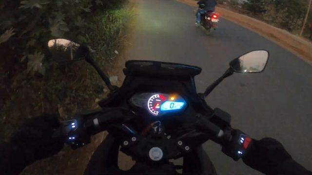 Bajaj Pulsar F250 Dual Channel ABS Head Light Test | Mileage of Pulsar F250 and Highway Performance смотреть онлайн