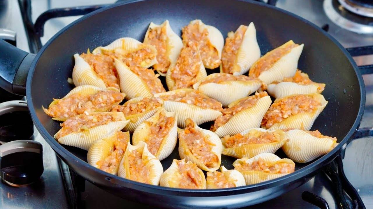 Потрясающее Блюдо из Фарша на Одной Сковороде. Получается много и сытно! Макароны с мясной подливой