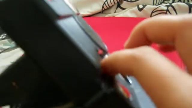 Polaroid 680 Instant Camera testing смотреть онлайн