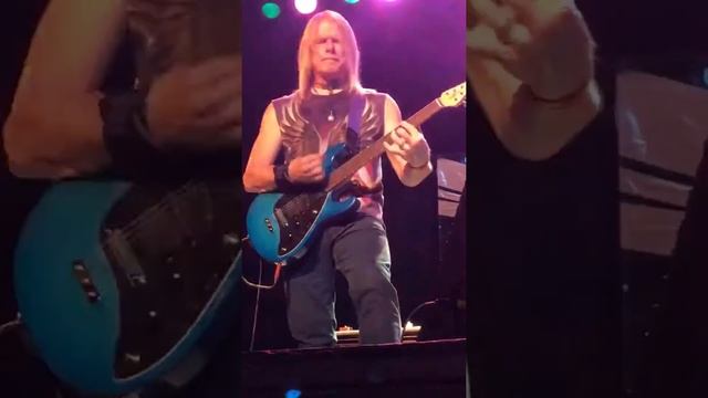 Dixie Dregs ‘Odyssey’ at Pabst Theater in Milwaukee, WI USA - 4.11.18 смотреть онлайн