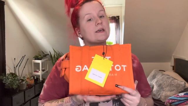 MARC JACOBS TOTE BAG UNBOXING | SMALL TEDDY GRAY | SMALL CANVAS ORANGE | FARFETCH смотреть онлайн