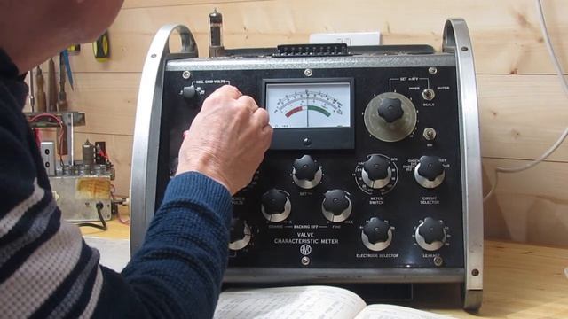 Changing Capacitors and resistors смотреть онлайн
