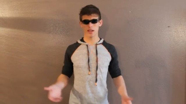 Can you use sunglasses or welding goggles while using strong lasers? (styropyro) смотреть онлайн