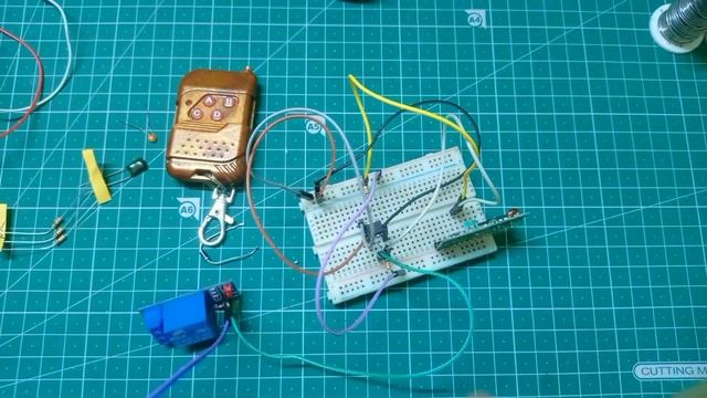 Wireless 4-Channel 433 MHz RF Remote Control with Relay | Transmitter and Receiver смотреть онлайн