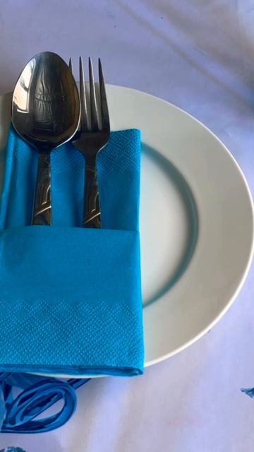 4 способа сложить салфетку видео на канале🕊 смотреть онлайн