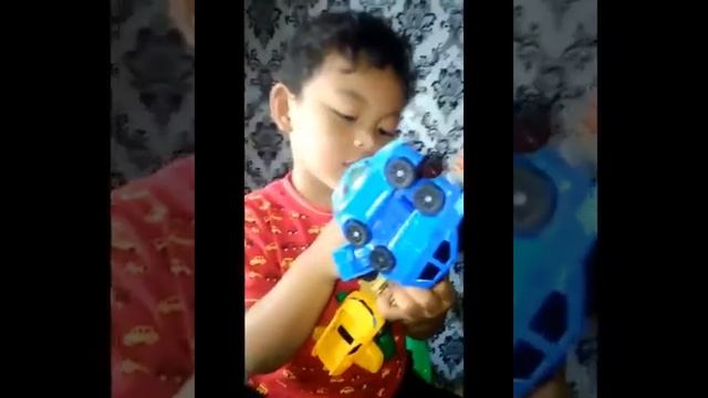 Unboxing TOBOT MINI GIGA 1-9 JADI BANYAK!! #mainan #tobot #mainananak смотреть онлайн