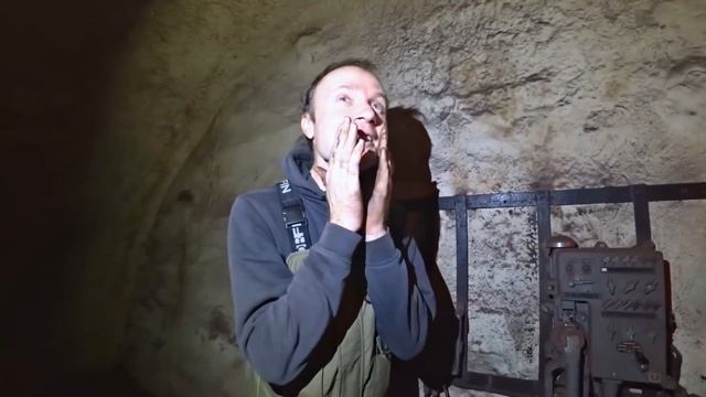 Find a Nuclear BUNKER in the SUBWAY ☢☢☢ How to get away from the TRAIN in the TUNNEL🚇🚉 смотреть онлайн