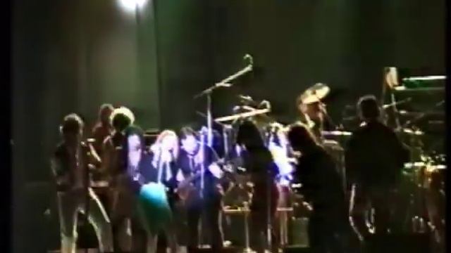 La Tribu de Santi Arisa a VIC al 1990 смотреть онлайн