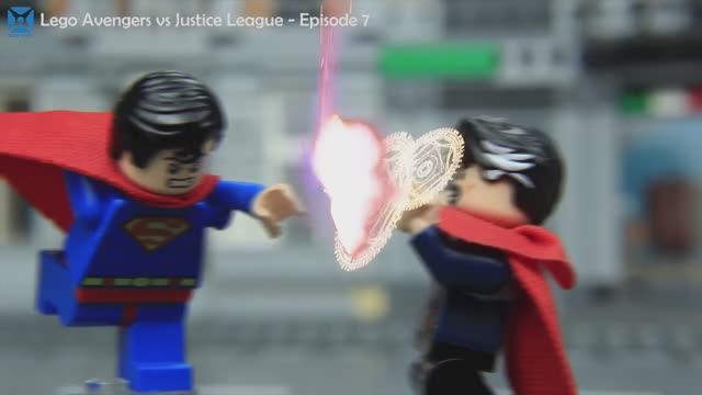 ЛЕГО Мстители против Лиги справедливости
Супермен против Доктора Стрэнджа