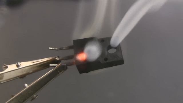 Exploding electronic components in HD смотреть онлайн