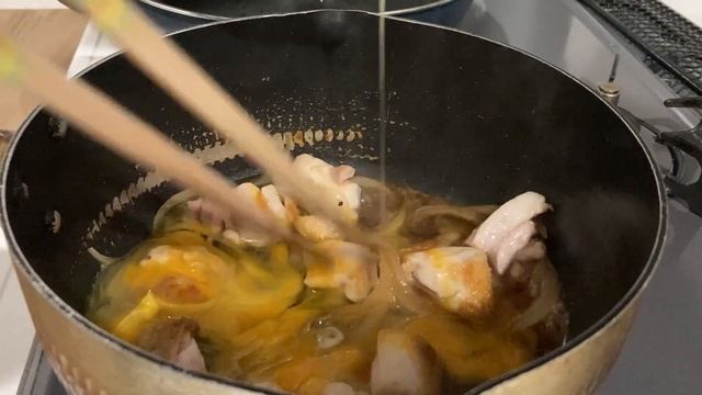 簡単に作れる親子丼を作ったら美味しすぎて育ちざかりになった смотреть онлайн