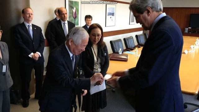Negotiation/Bus/Japan смотреть онлайн