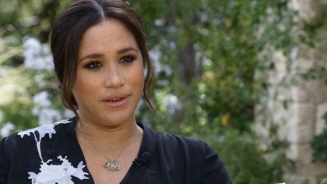 Meghan Markle Oprah Interview - Meghan Fake, Harry a Putz and Royals Are... Royals смотреть онлайн