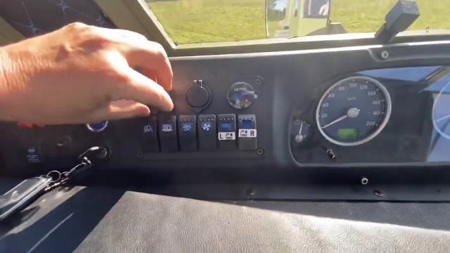 Вездеход "Ветер": Обзор и заезд по болоту смотреть онлайн