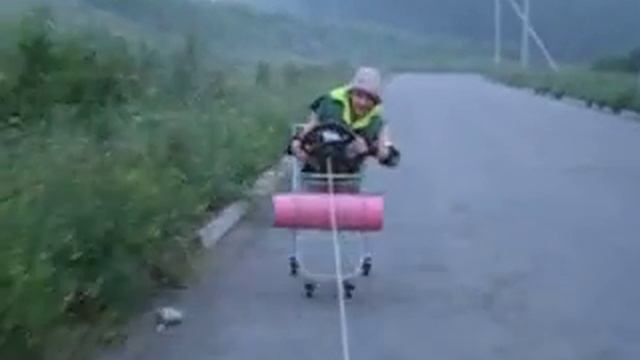 На тележке из супермаркета смотреть онлайн